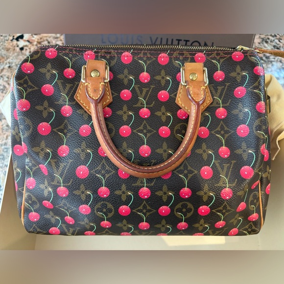 Louis Vuitton Monogram Cerises Speedy 25 - Picture 4 of 15